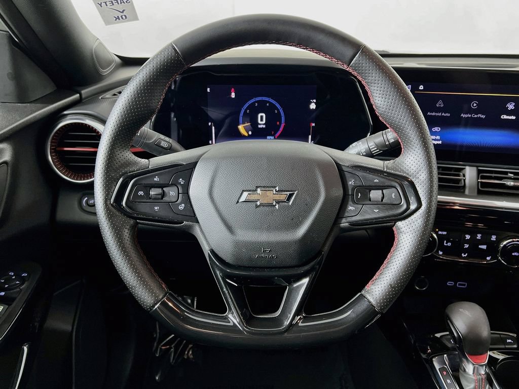 Used 2024 Chevrolet Trax RS w/ Driver Confidence Package FWD image 11