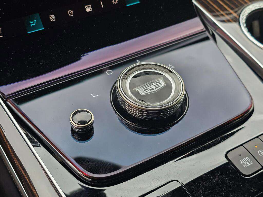 New 2026 Cadillac Escalade 4WD image 35