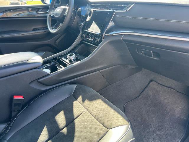 Used 2023 Jeep Grand Cherokee L Laredo AWD/4WD image 14