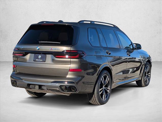 New 2026 BMW X7 M60i image 2