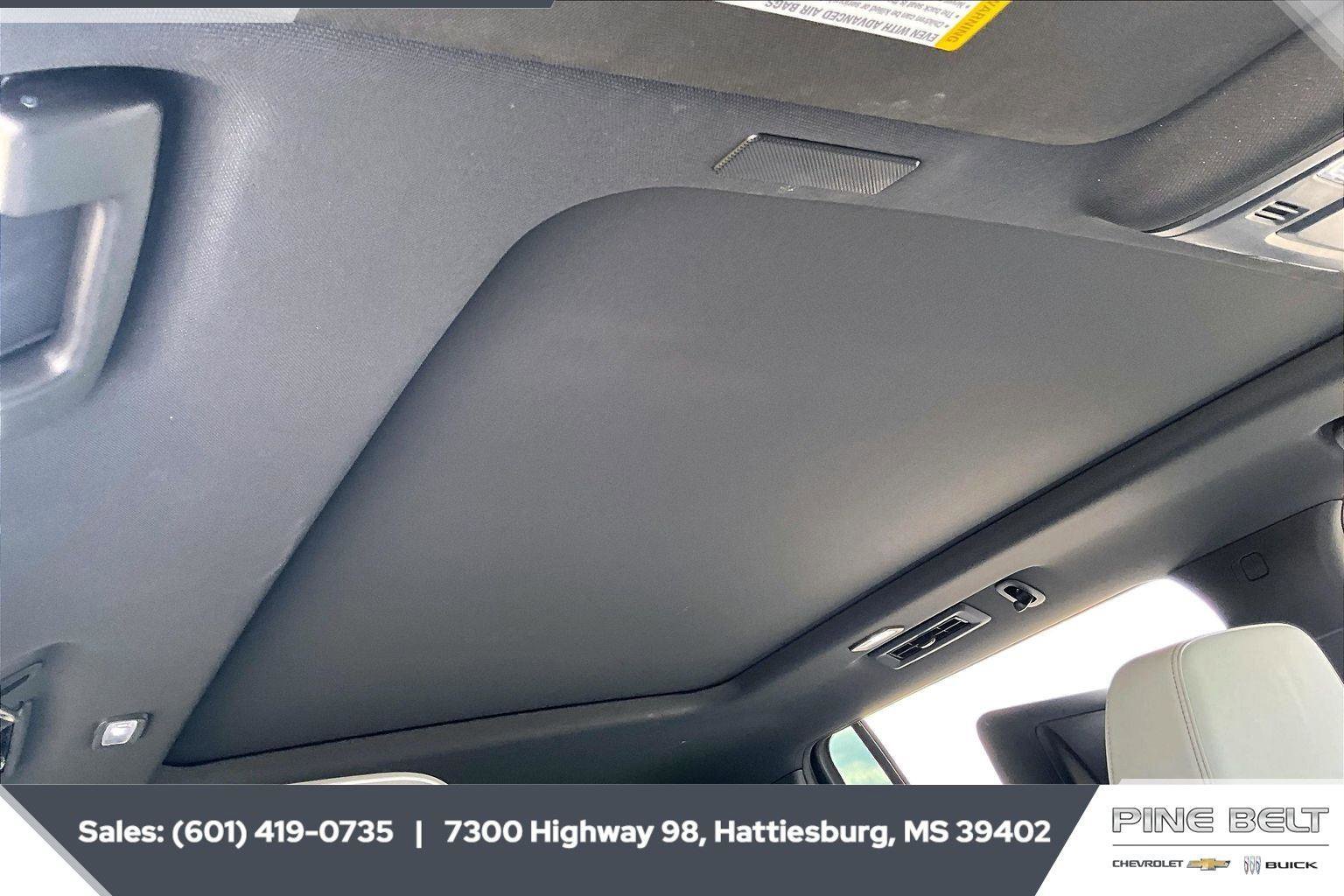 Used 2025 Chevrolet Suburban Premier image 16