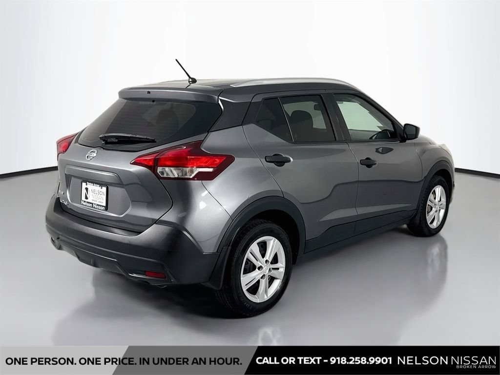 Used 2019 Nissan Kicks S FWD image 5