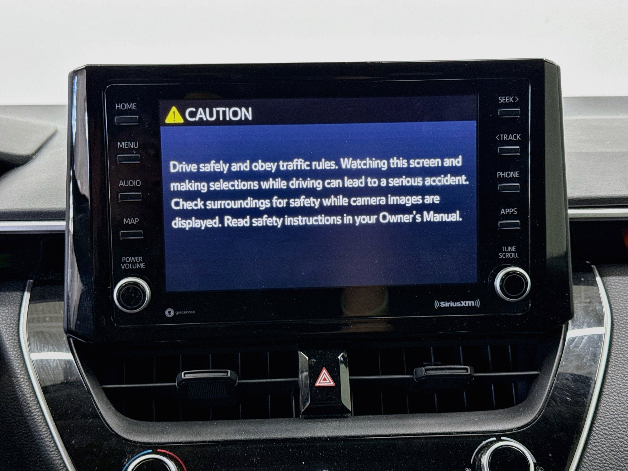 Used 2022 Toyota Corolla LE FWD image 19