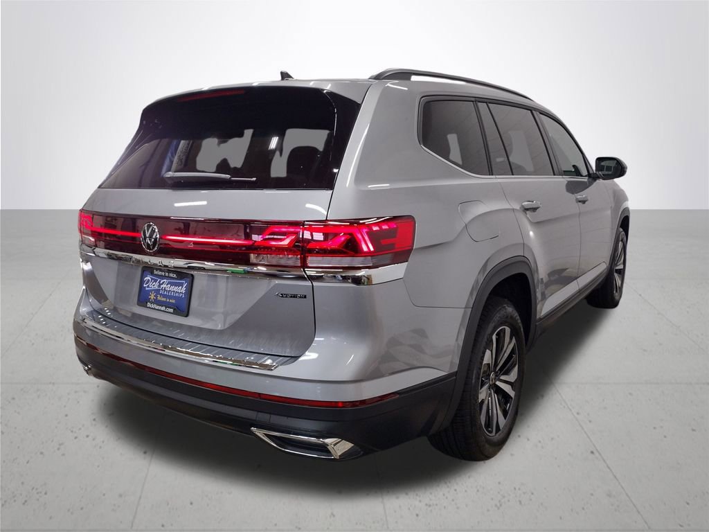 New 2025 Volkswagen Atlas SE image 13
