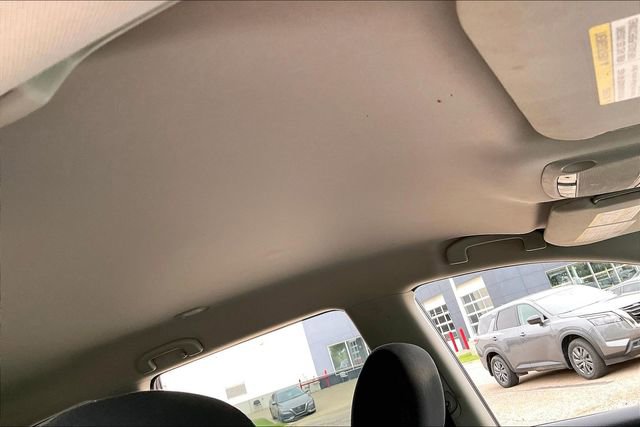 Used 2015 Nissan Pathfinder SV FWD image 20