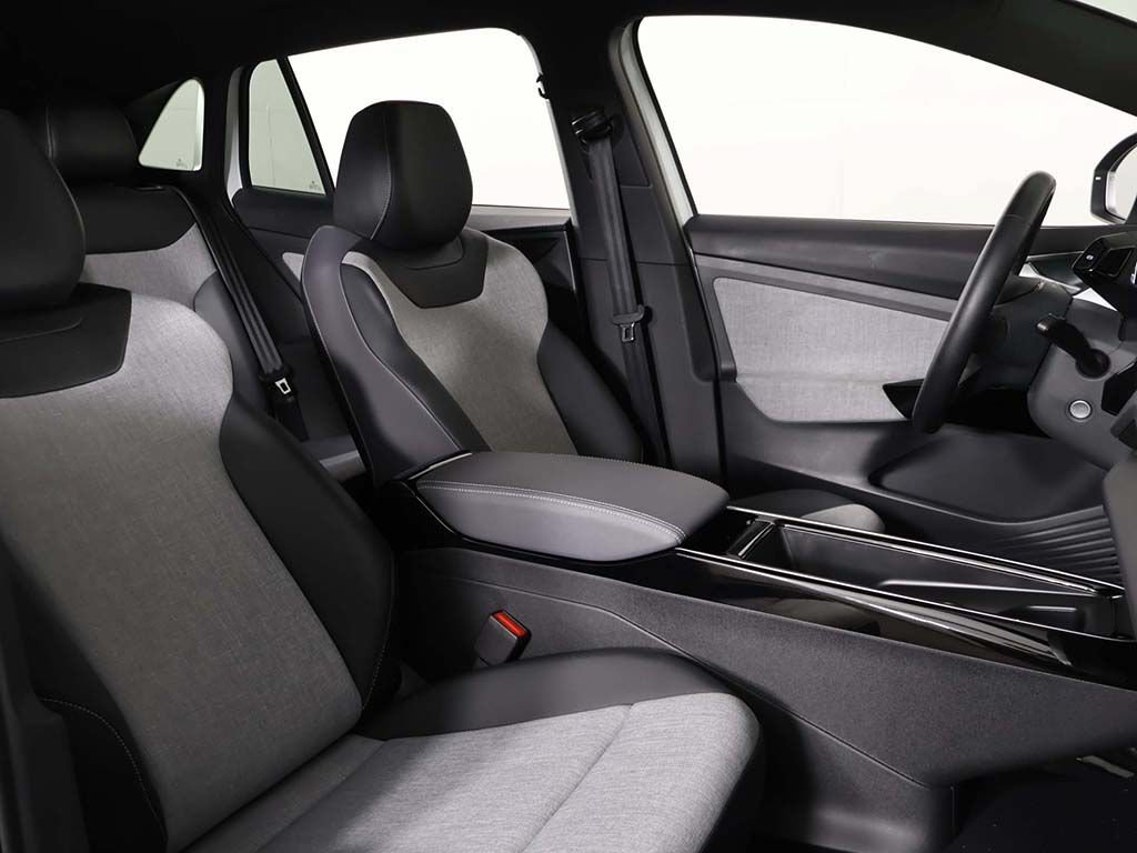 Used 2024 Volkswagen ID.4 2WD image 28