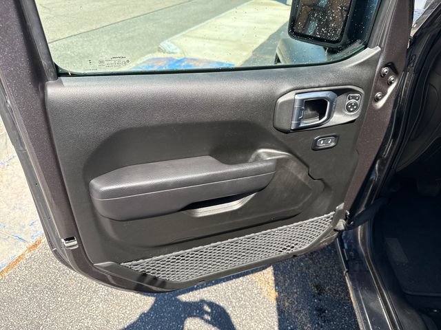 Used 2024 Jeep Wrangler Unlimited Sport AWD/4WD image 13