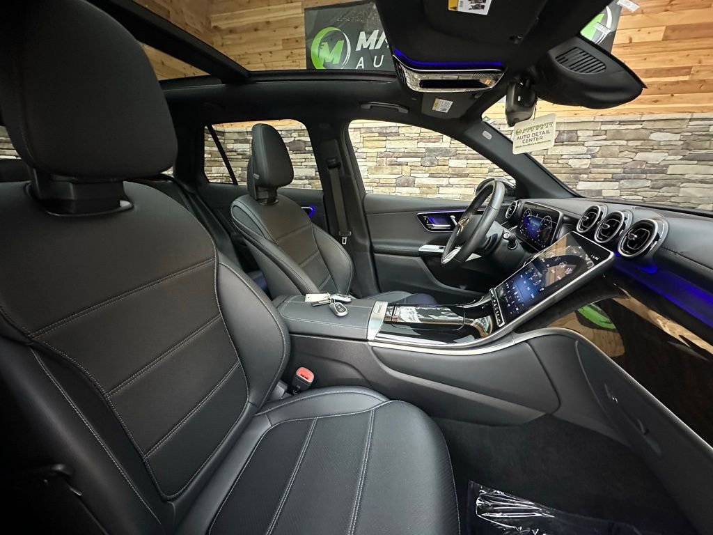 Used 2023 Mercedes-Benz GLC 300 4MATIC image 15