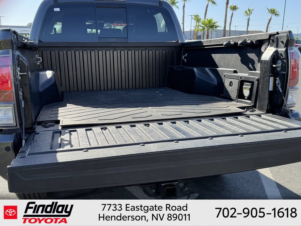 Certified 2020 Toyota Tacoma TRD Off-Road w/ TRD Premium Off Road Package AWD/4WD image 17