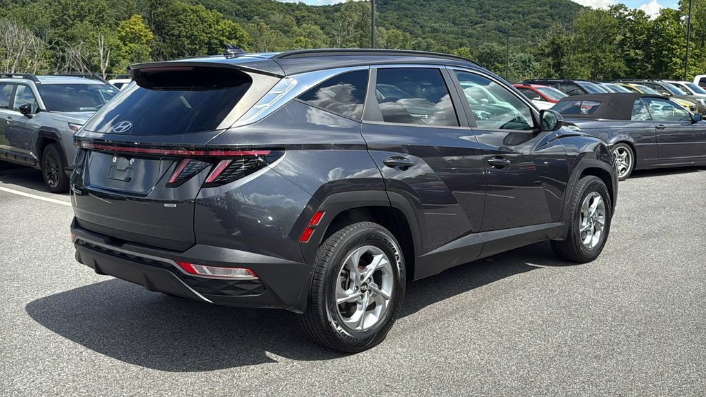 Used 2022 Hyundai Tucson SEL w/ Cargo Package AWD/4WD image 4