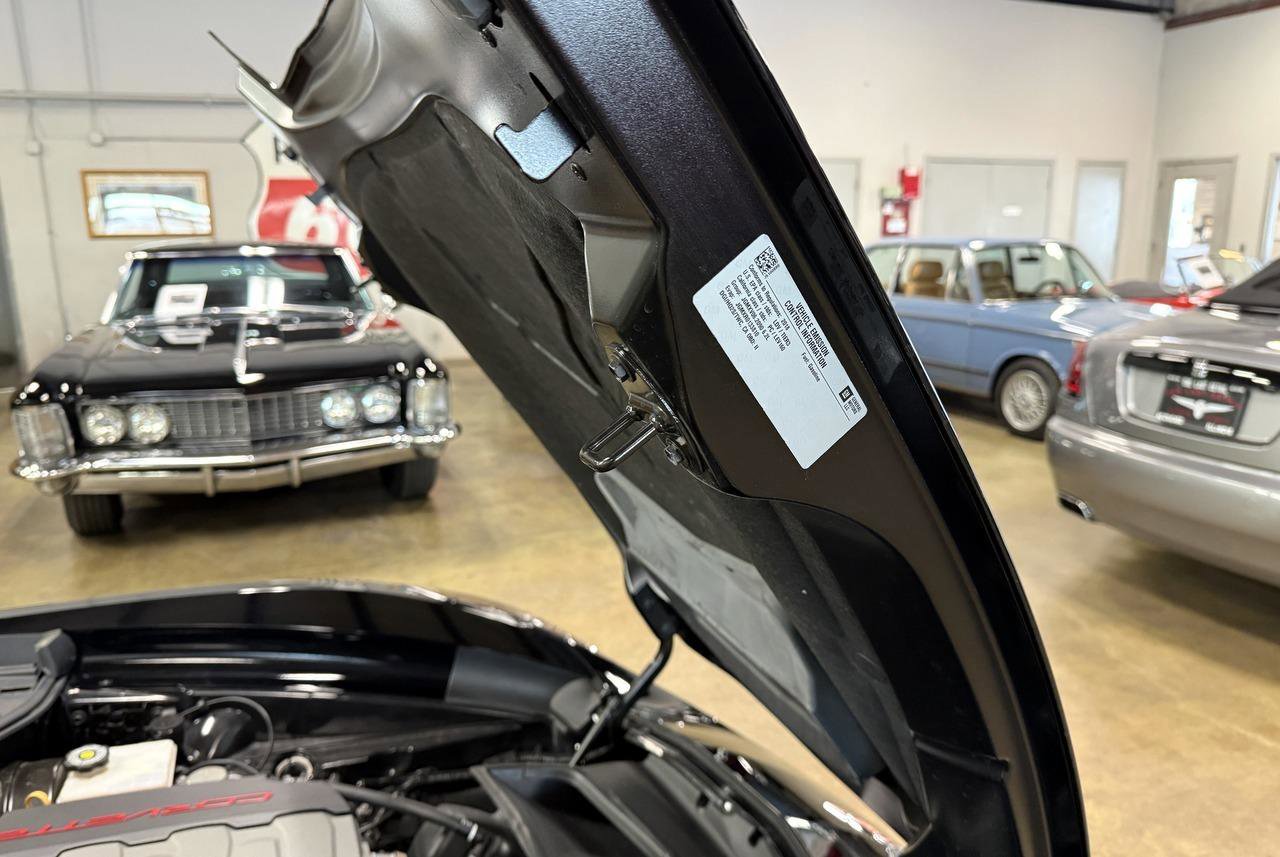 Used 2018 Chevrolet Corvette Stingray Convertible w/ 3LT Preferred Equipment Group image 63