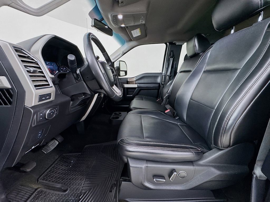Used 2017 Ford F250 Lariat w/ Chrome Package image 26