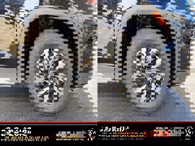 New 2025 Volkswagen Tiguan S image 18