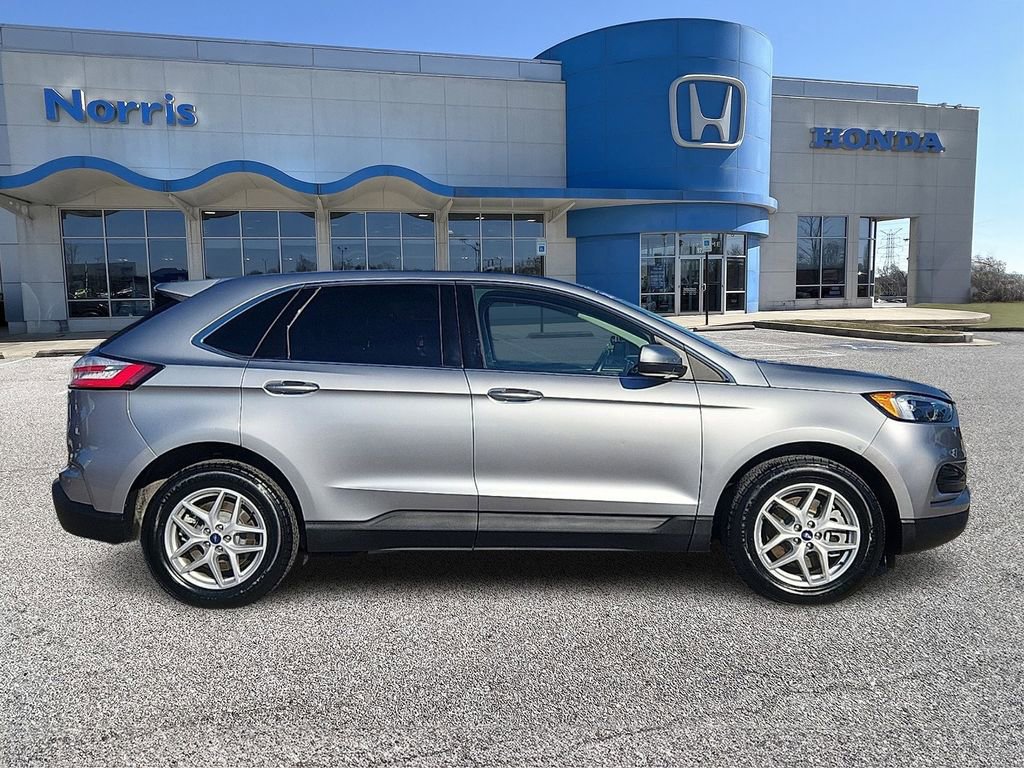 Used 2024 Ford Edge SEL image 5