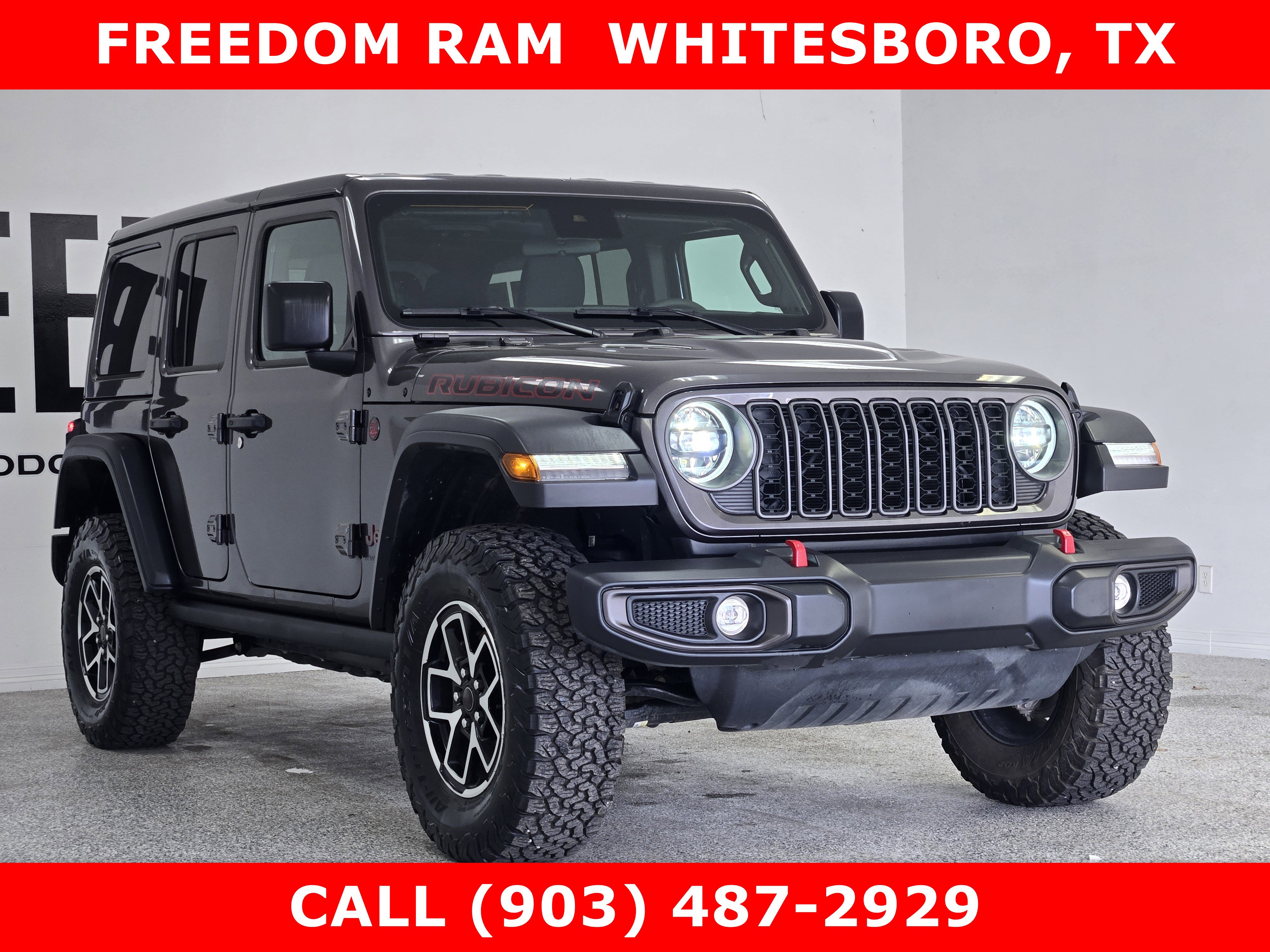 Used 2025 Jeep Wrangler Unlimited Rubicon image 2