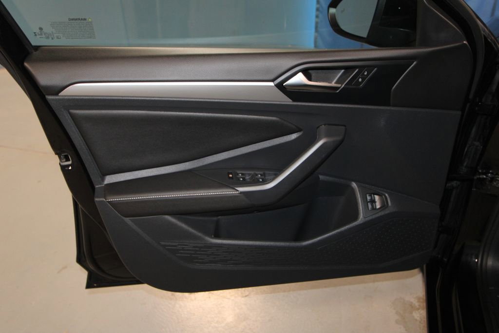 Used 2024 Volkswagen Jetta S FWD image 5
