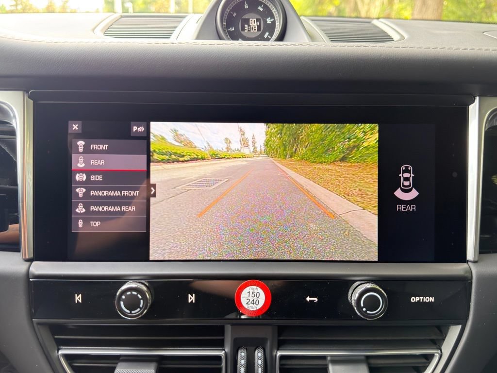New 2026 Porsche Macan AWD/4WD image 12