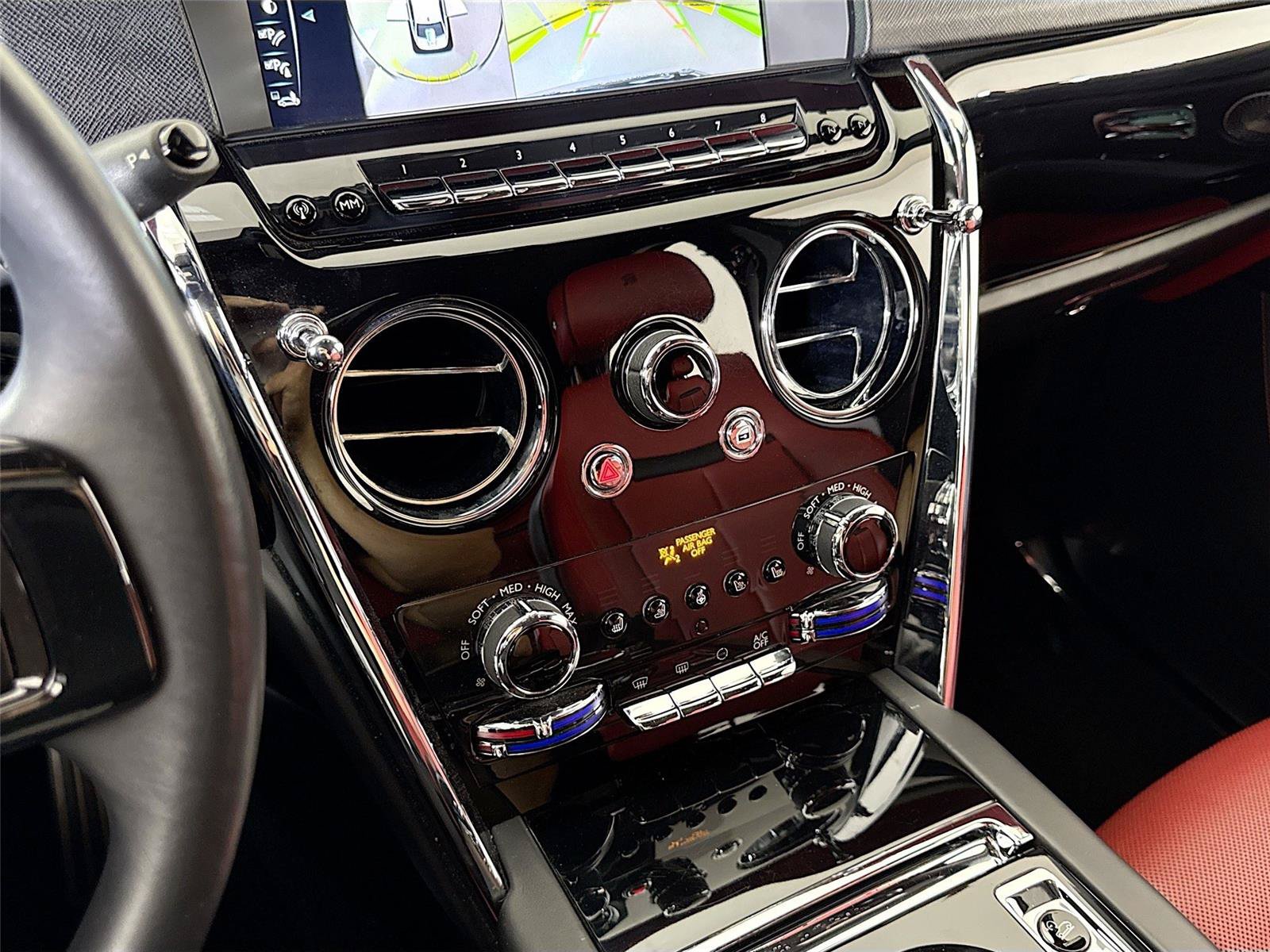 Used 2021 Rolls-Royce Cullinan AWD/4WD image 20