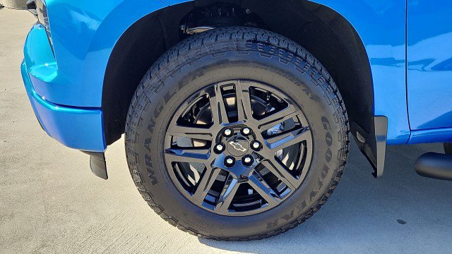 Used 2026 Chevrolet Silverado 1500 Custom w/ Turbomax Blackout Package RWD image 32