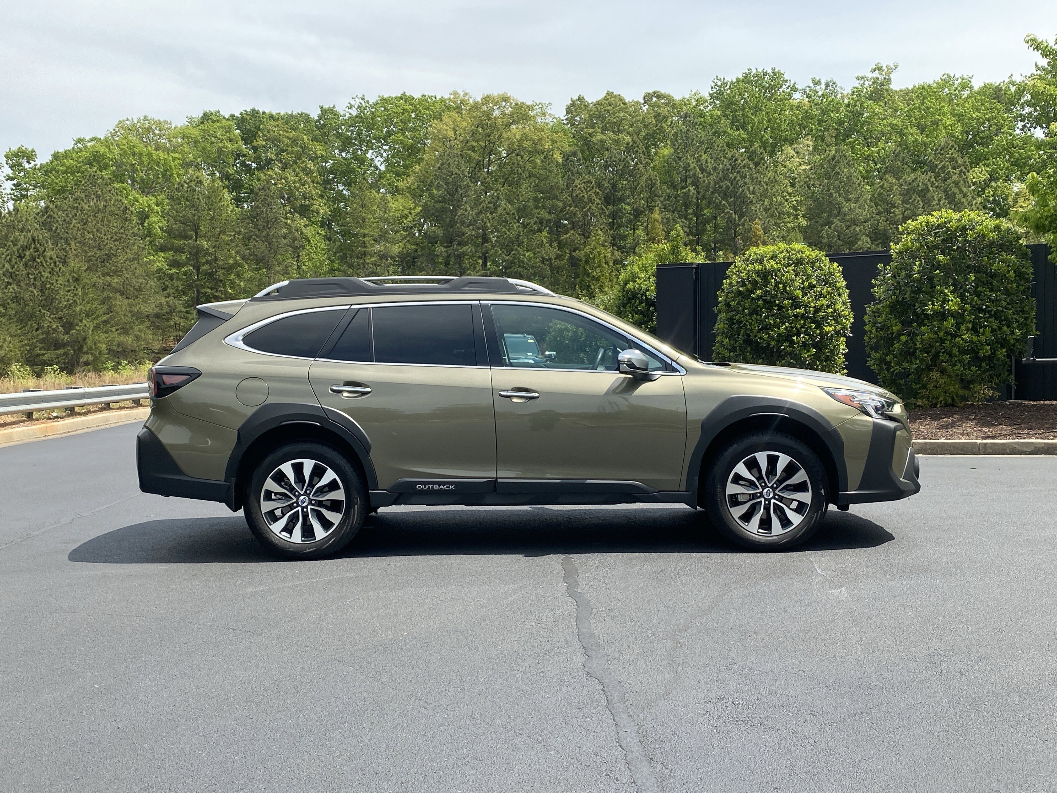 Used 2025 Subaru Outback Touring XT w/ Popular Package #2 AWD/4WD image 5