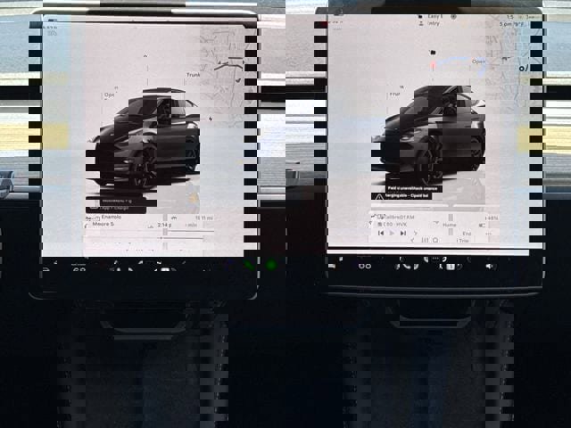 Used 2025 Tesla Model Y Performance image 17