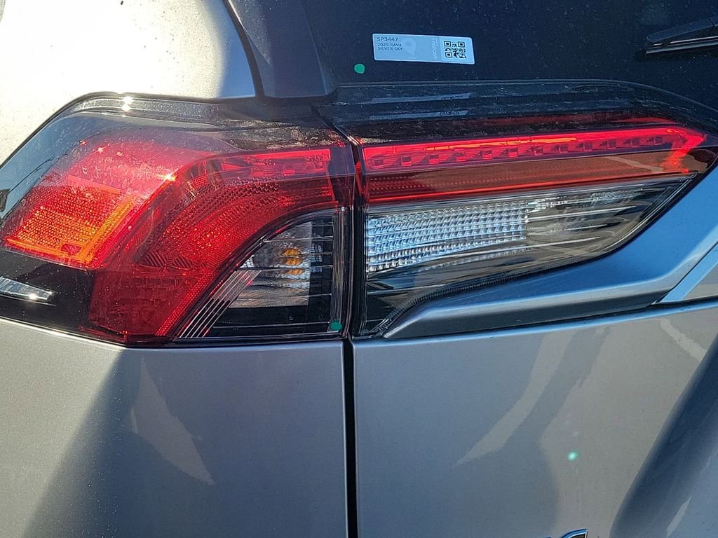 Used 2025 Toyota RAV4 LE image 10
