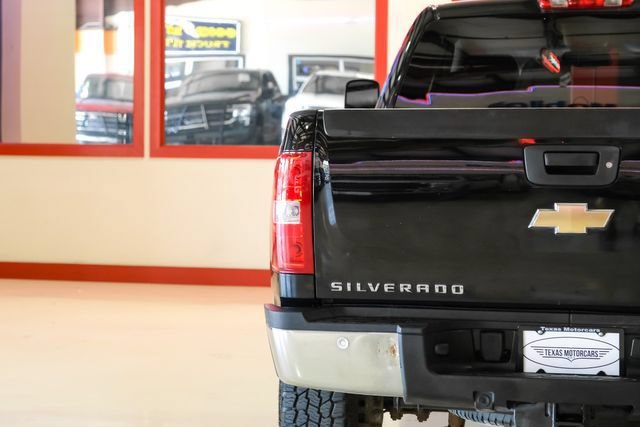 Used 2011 Chevrolet Silverado 2500 LTZ w/ LTZ Plus Package AWD/4WD image 37