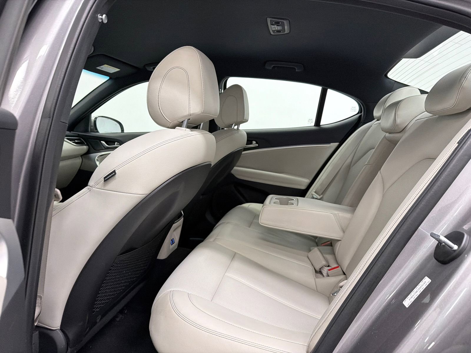 Used 2024 Genesis G70 2.5T image 14