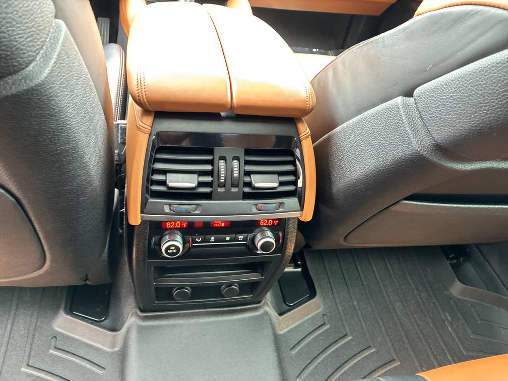 Used 2018 BMW X6 xDrive50i AWD/4WD image 21