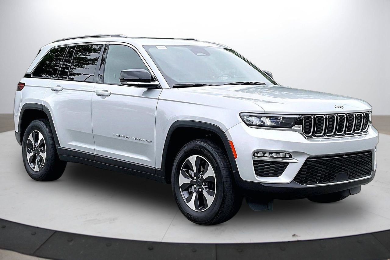 Used 2024 Jeep Grand Cherokee Limited 4xe AWD/4WD image 2