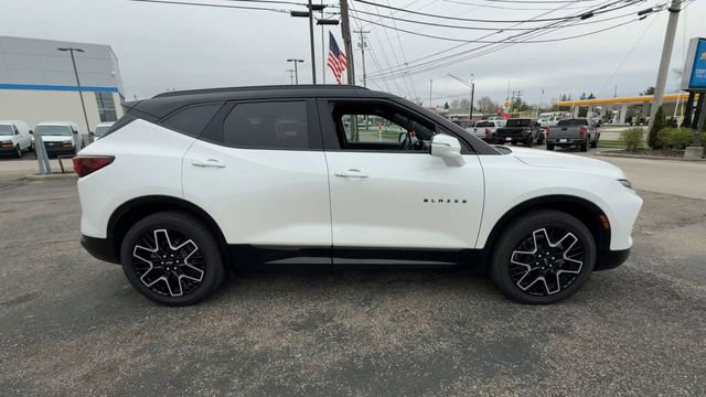 Used 2023 Chevrolet Blazer RS w/ Enhanced Convenience Package image 9