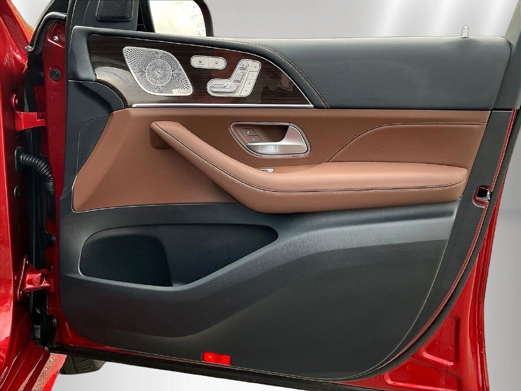 Certified 2025 Mercedes-Benz GLE 53 AMG 4MATIC Coupe image 30