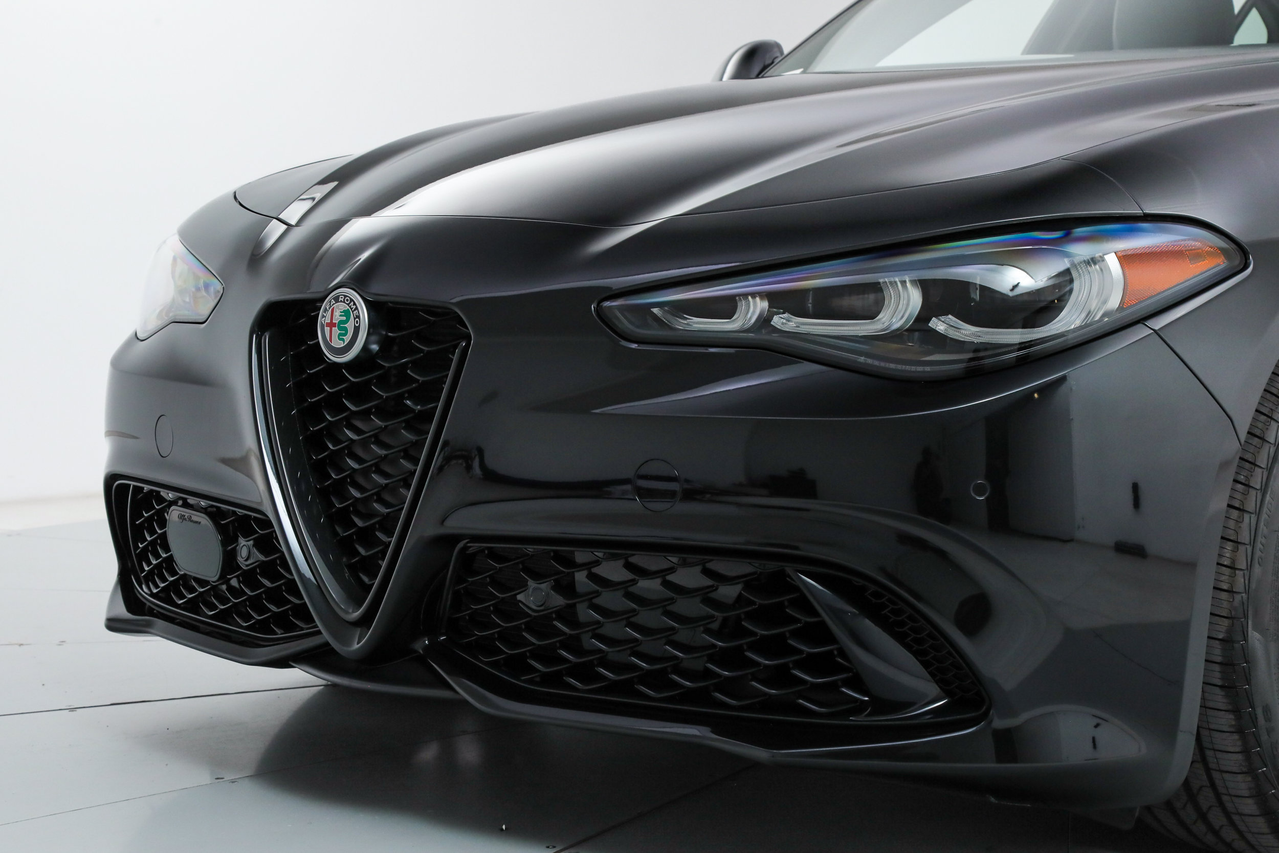 New 2026 Alfa Romeo Giulia w/ Driving Assist Package RWD image 9