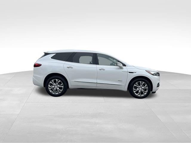 Used 2021 Buick Enclave Avenir w/ Avenir Technology Package AWD/4WD image 6