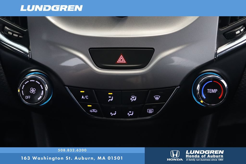 Used 2018 Chevrolet Cruze LT FWD image 22