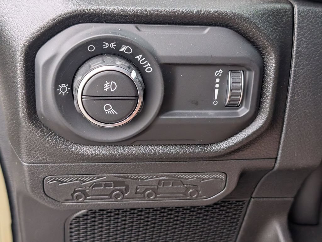New 2026 Jeep Gladiator Sport AWD/4WD image 12