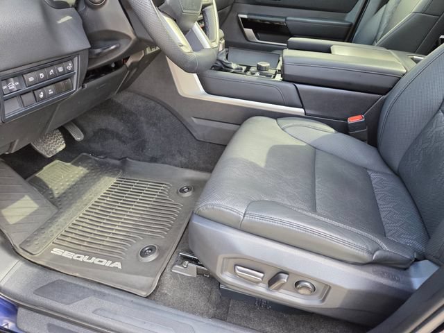 Used 2025 Toyota Sequoia Limited w/ Tow Technology Package AWD/4WD image 18