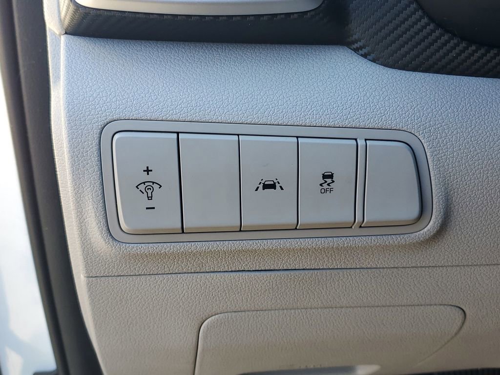 Used 2020 Hyundai Tucson SE image 14