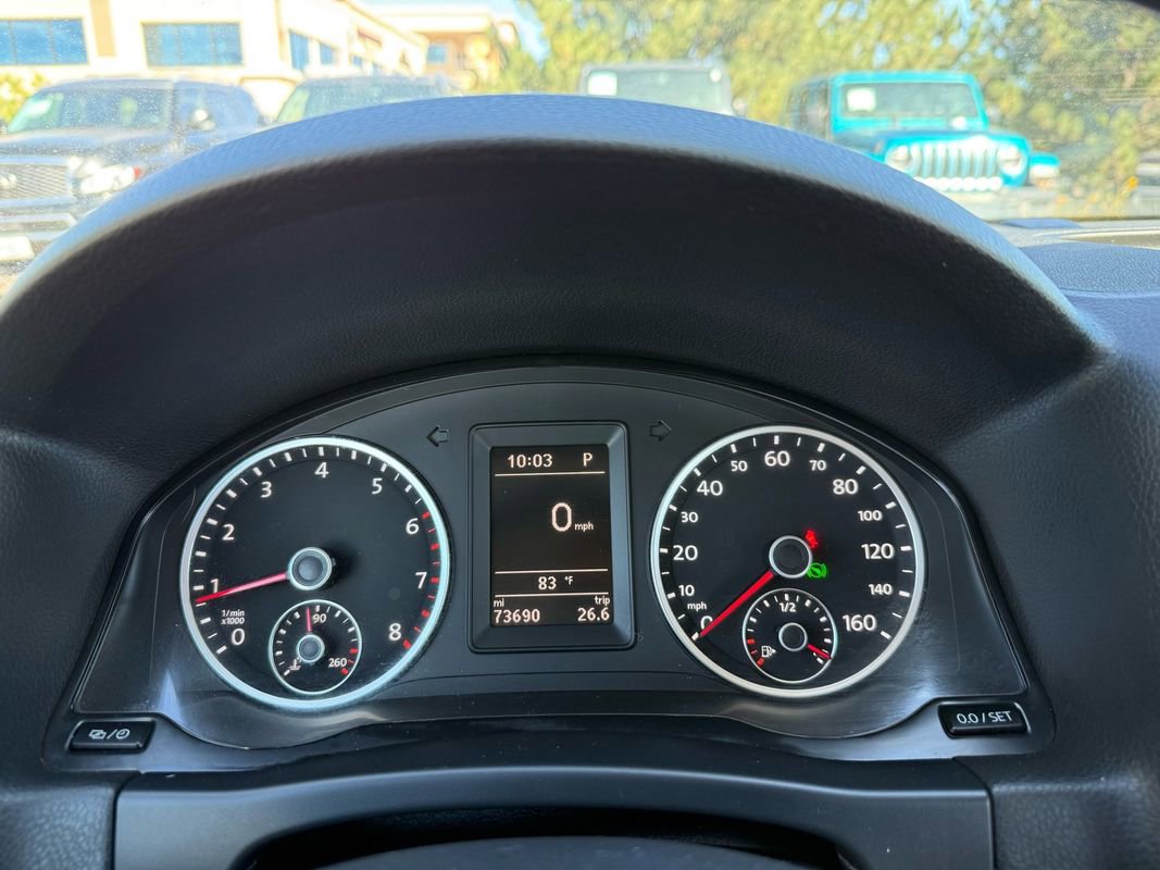 Used 2013 Volkswagen Tiguan S image 32
