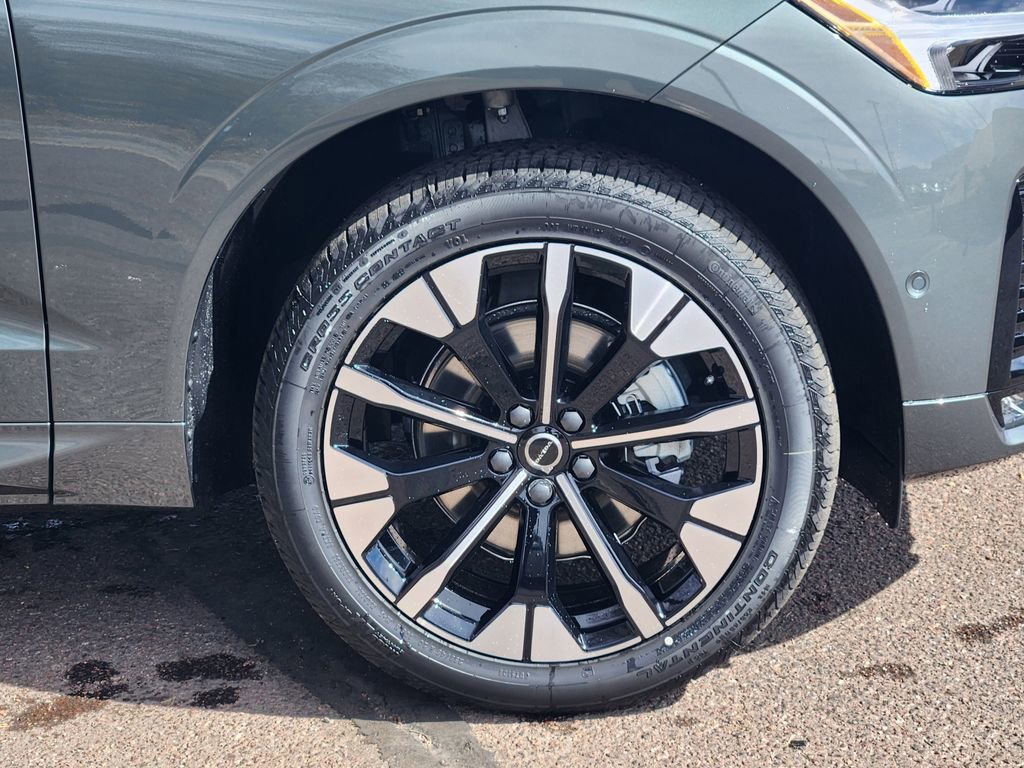New 2026 Volvo XC60 B5 Plus w/ Protection Package Premier image 30