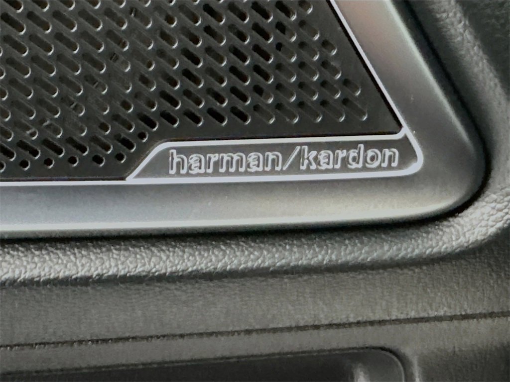 Used 2025 Kia Telluride SX Prestige image 14