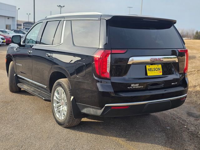 Used 2022 GMC Yukon SLT w/ SLT Luxury Package image 3