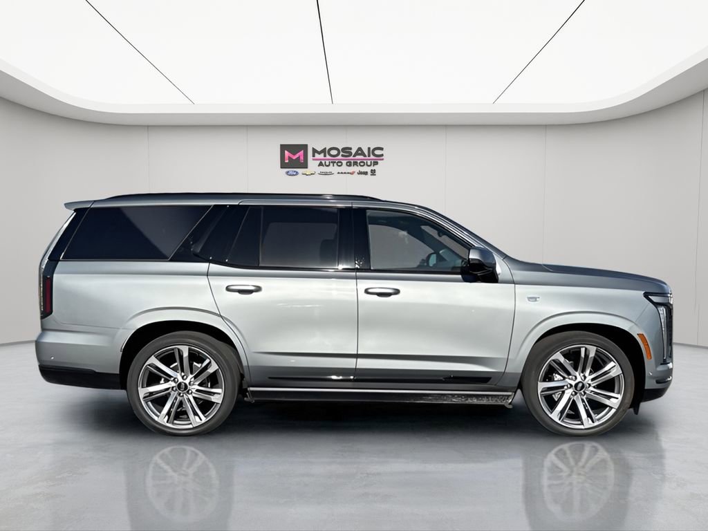 Used 2025 Cadillac Escalade Sport Platinum image 2