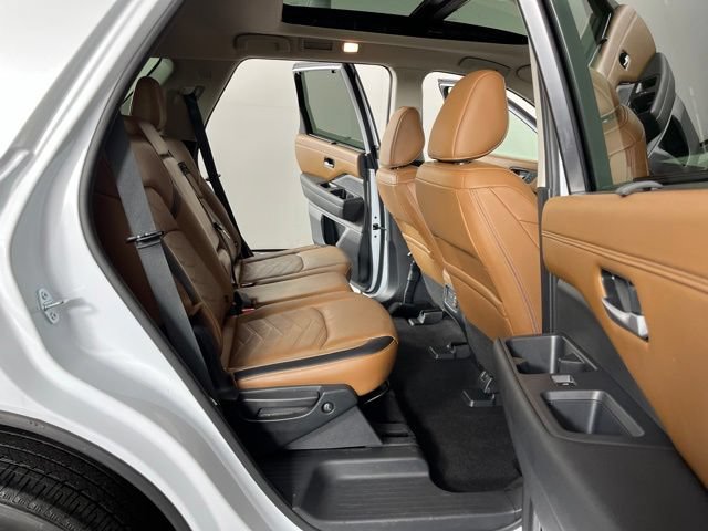 Used 2025 Nissan Pathfinder Platinum w/ Cargo Package FWD image 50