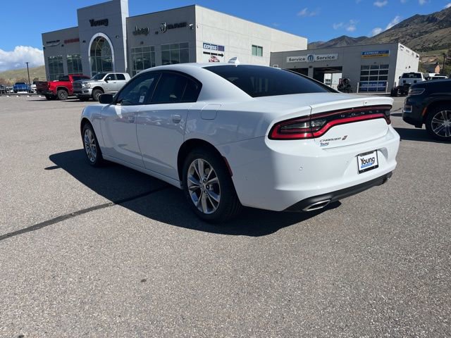 Used 2022 Dodge Charger SXT w/ Cold Weather Package image 5