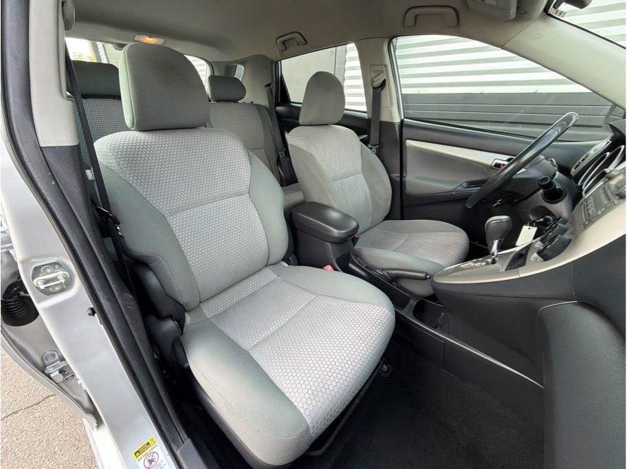 Used 2009 Toyota Matrix XRS FWD image 4