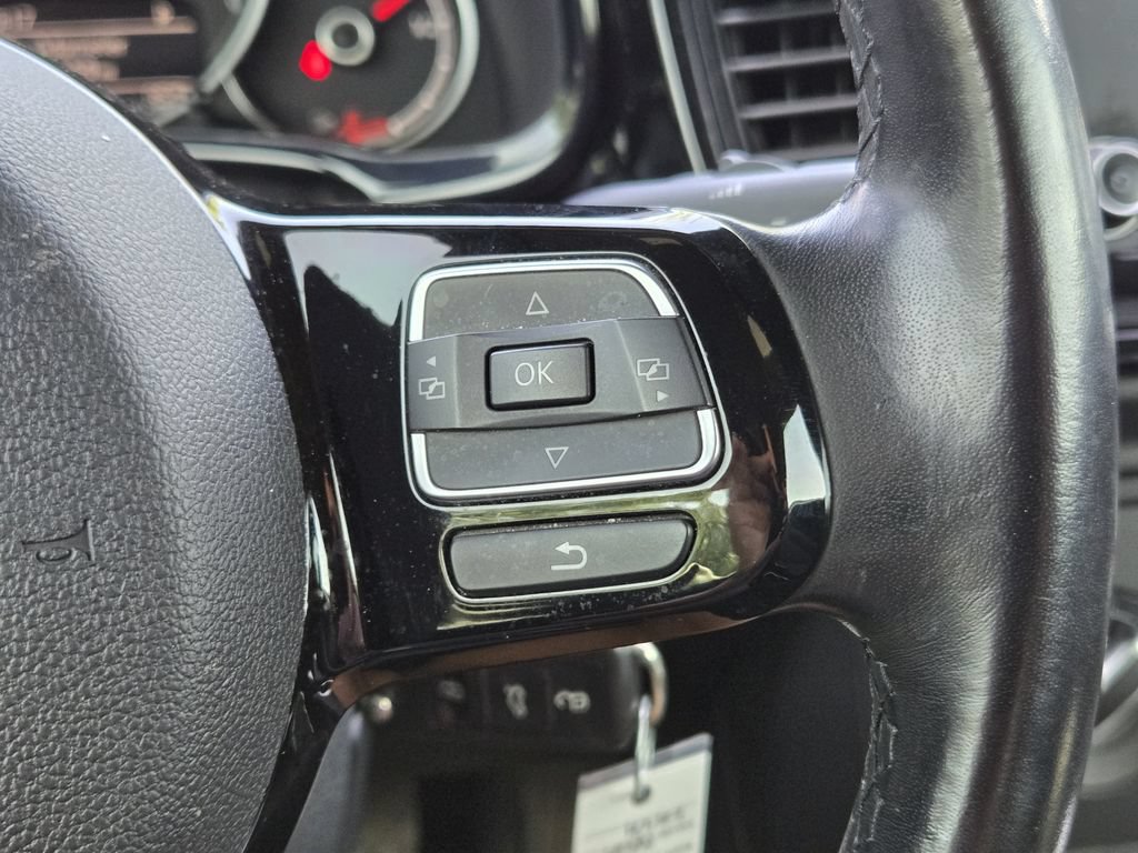 Used 2018 Volkswagen Beetle 2.0T Coast FWD image 28
