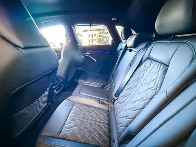 New 2025 Audi SQ5 Premium Plus AWD/4WD image 18