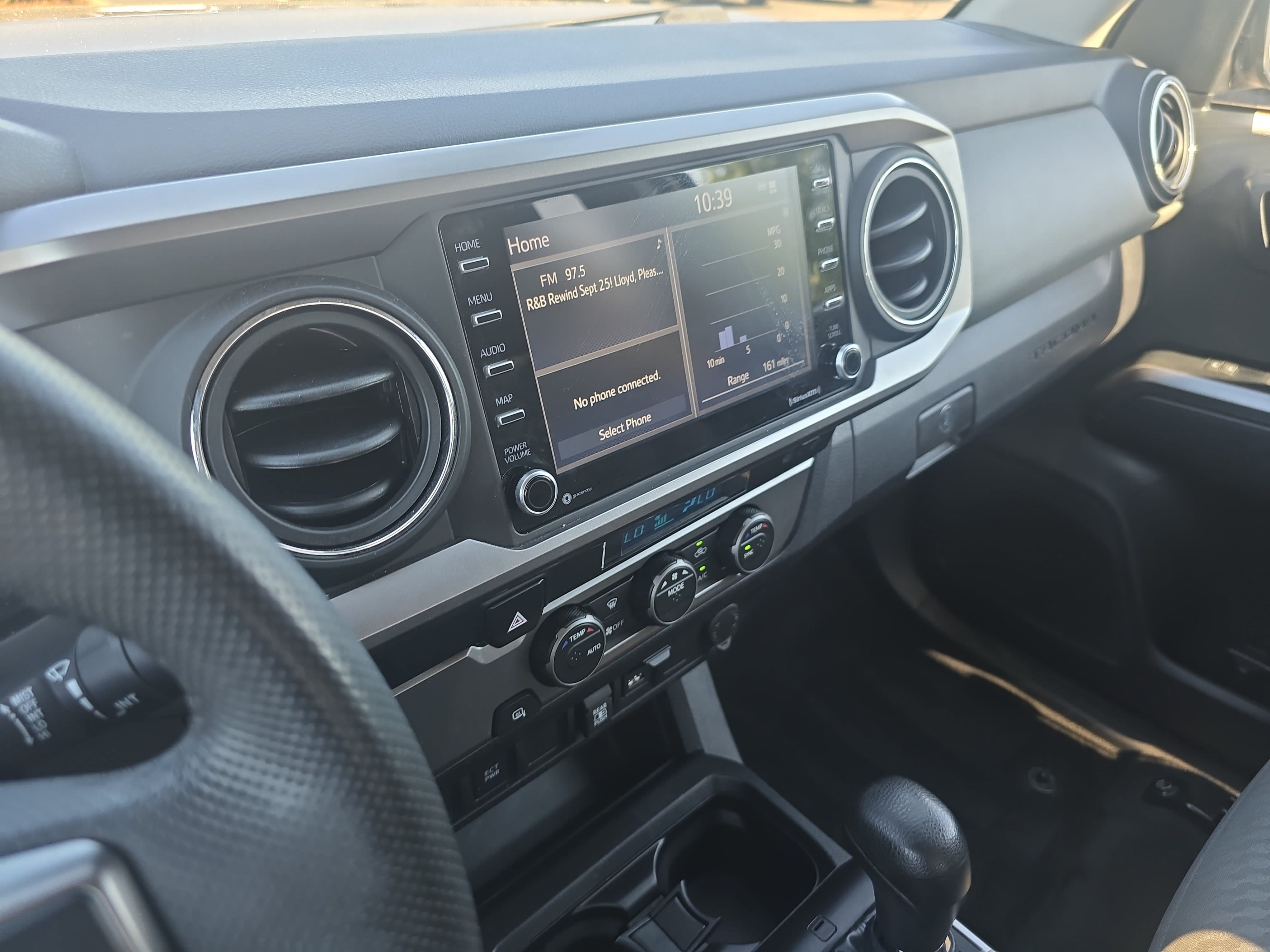 Used 2022 Toyota Tacoma SR5 RWD image 19