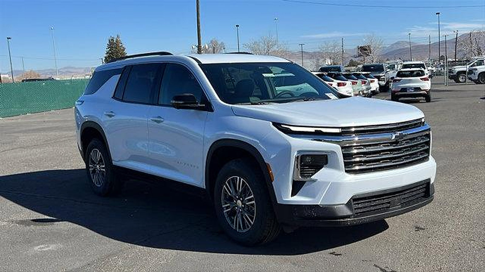 New 2026 Chevrolet Traverse LT w/ Driver Confidence Package image 3